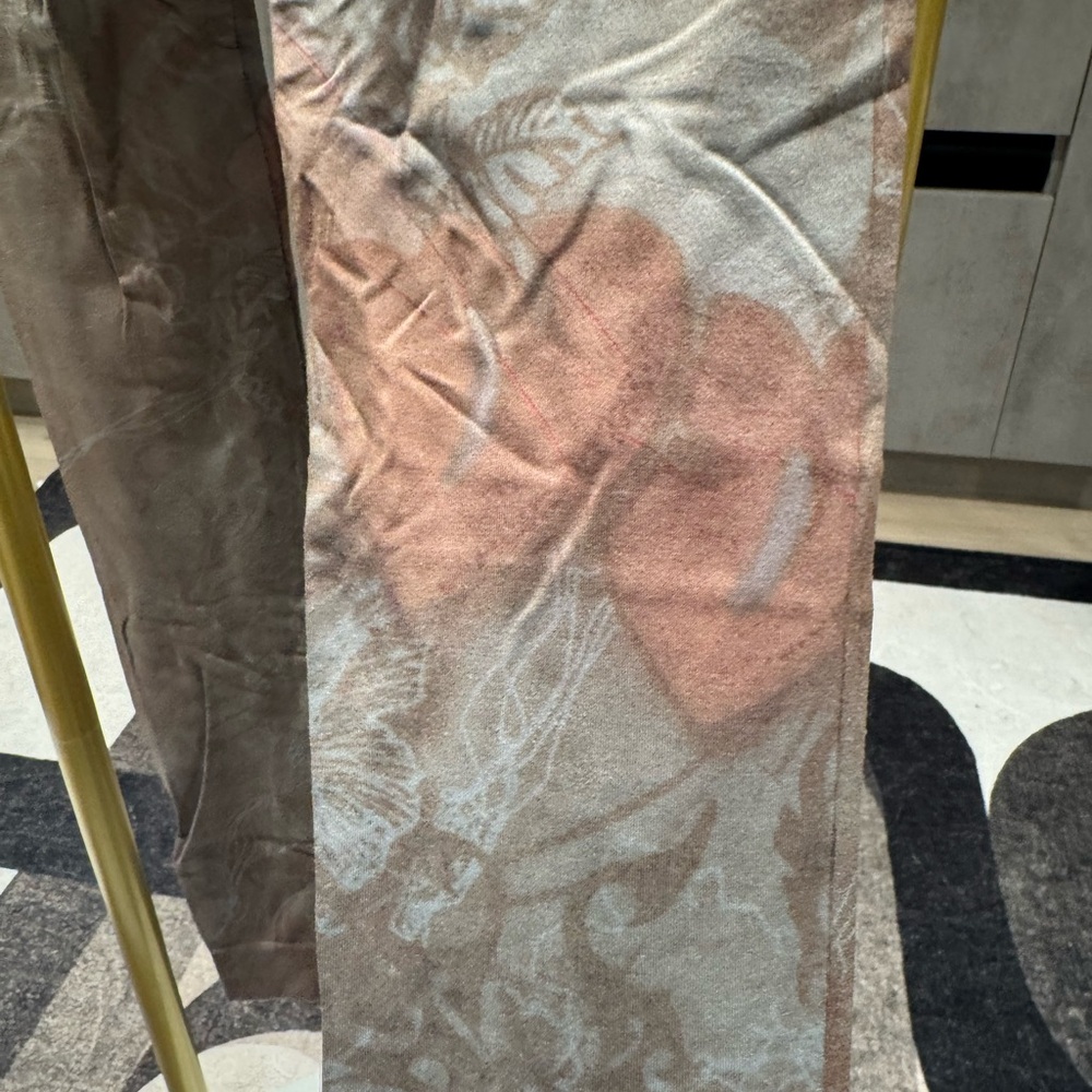 Stylish Abstract Pattern Leggings - Picture 4 of 4